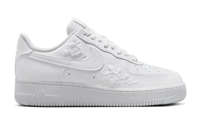 Women's Nike Air Force 1 '07 | Triple White | DD8959-100