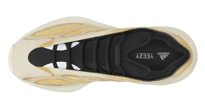 adidas Yeezy 700 V3 Lace-Up Sneakers Yellow / Cream / Black