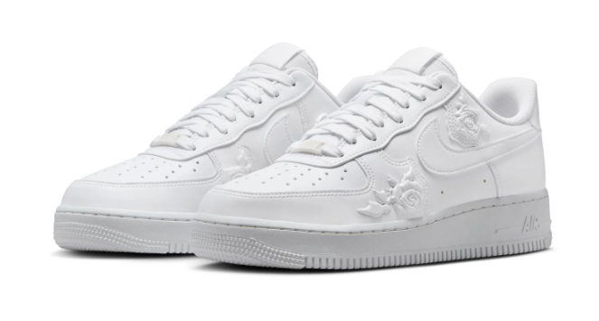 Women's Nike Air Force 1 '07 | Triple White | DD8959-100