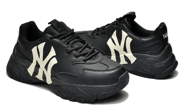 MLB Big Ball x Chunky 'New York Yankees' Sneakers - Black