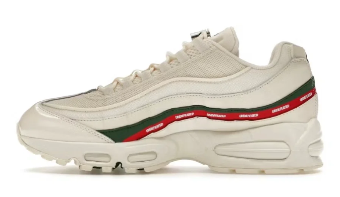 Nike Air Max 95 SP x Undefeated 'Sail' Sneakers – Sail / Green / Red