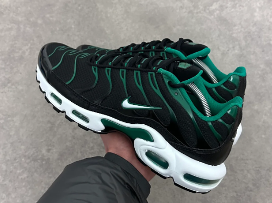 Nike Air Max Plus TN 'Malachite' Sneakers – Black / Green / White